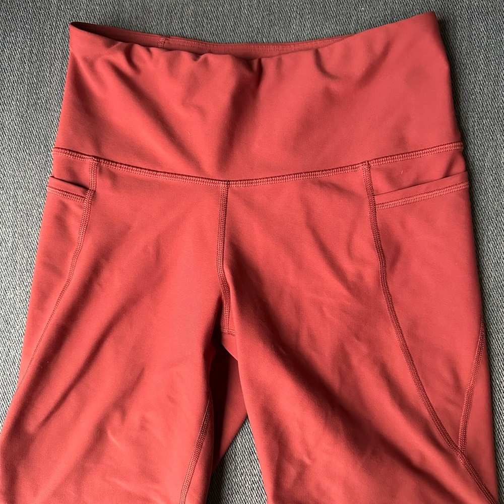 Old Navy Active High-Rise Red Bike Shorts